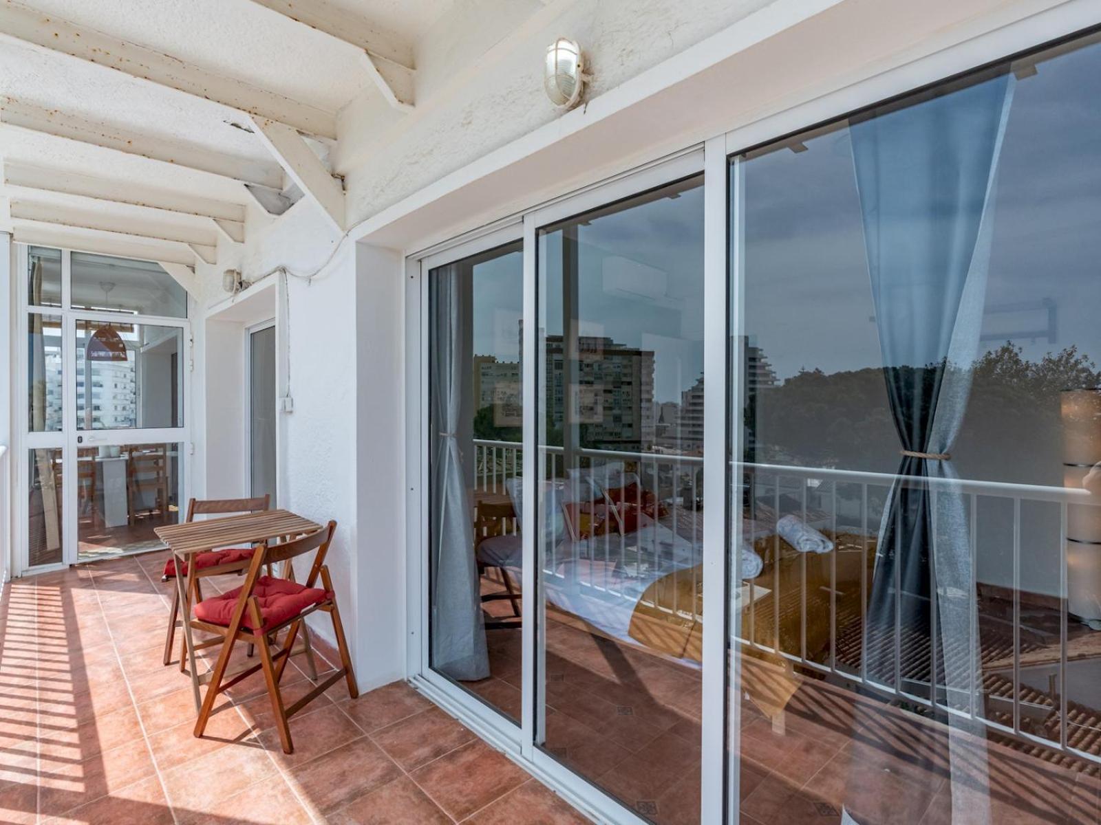 Entire Well Located 3 Bed Seaview Pass The Keys
